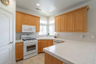 866 W Sandpiper Pl, Washington, UT 84780 - Photo 17
