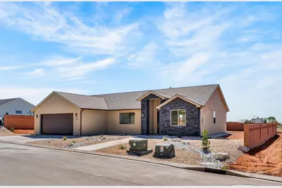 1223 W Kokopelli Street, Hildale, UT 84784 - Photo 3