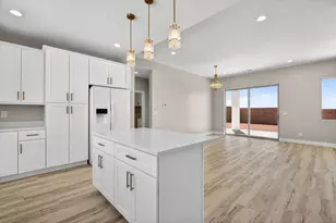 1223 W Kokopelli St, Hildale, UT 84784 - Photo 11