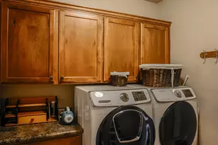 1037 S 620 E St, Saint George, UT 84790 - Photo 13