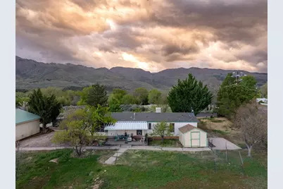 121 S Rachel Ln, New Harmony, UT 84757 - Photo 11