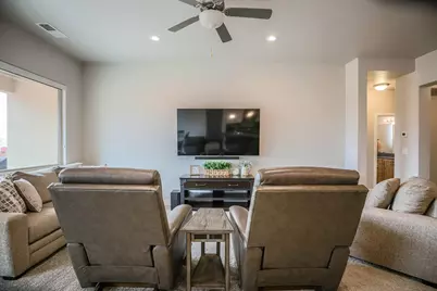 1930 N Creek Side Ct, Washington, UT 84780 - Photo 13