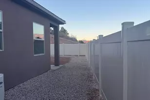 1704 W 680 S, Saint George, UT 84770 - Photo 3