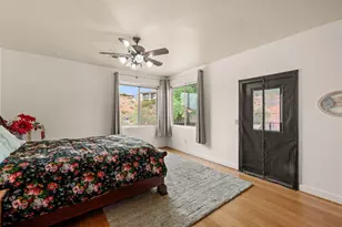 1063 N 2050 E, Saint George, UT 84770 - Photo 21