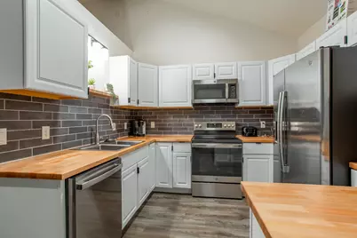 701 N 1100 St E, Saint George, UT 84770 - Photo 33