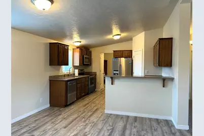 255 S 800 W, Escalante, UT 84726 - Photo 15