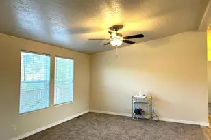 255 S 800 W, Escalante, UT 84726 - Photo 11