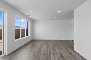 951 E Malibu Dr, Washington, UT 84780 - Photo 11