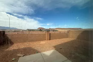 943 E Malibu Dr, Washington, UT 84780 - Photo 13