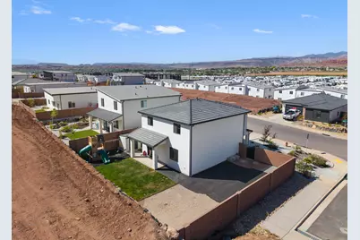 1090 E Coyote Crest Dr, Washington, UT 84780 - Photo 49