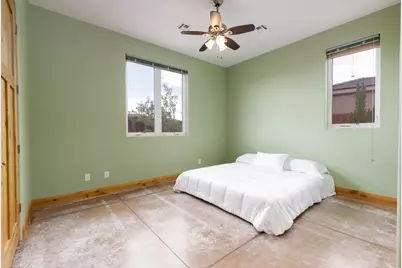 309 E 400 N, Ivins, UT 84738 - Photo 23