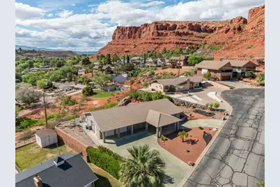 339 W Sandstone Cir, Saint George, UT 84790 - Photo 43