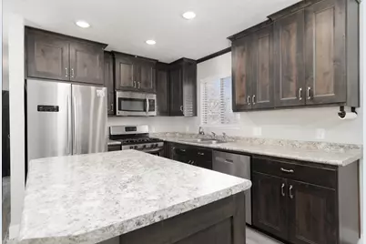 275 E 400 N, Parowan, UT 84761 - Photo 17