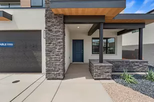 1810 S Queens Garden Dr, Washington, UT 84780 - Photo 5