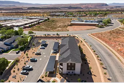 133 N Rock Canyon St #J301, Hurricane, UT 84737 - Photo 3