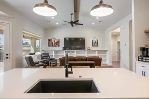 3689 W 200 N, Hurricane, UT 84737 - Photo 13