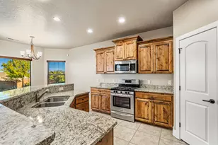 2786 S 3480 W, Hurricane, UT 84737 - Photo 9