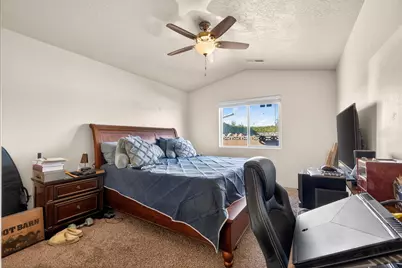 1269 E Pine Valley St, Washington, UT 84780 - Photo 17