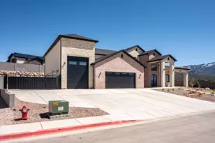 1827 S Grace Ln, Cedar City, UT 84720 - Photo 3
