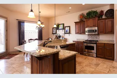 2050 S Arabian Way E, Washington, UT 84780 - Photo 11