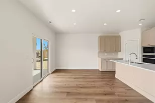 980 E Coyote Crest Dr, Washington, UT 84780 - Photo 11