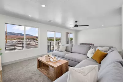 927 E Coyote Crest Dr, Washington, UT 84780 - Photo 13