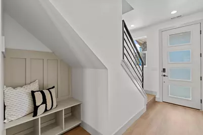 927 E Coyote Crest Dr, Washington, UT 84780 - Photo 3