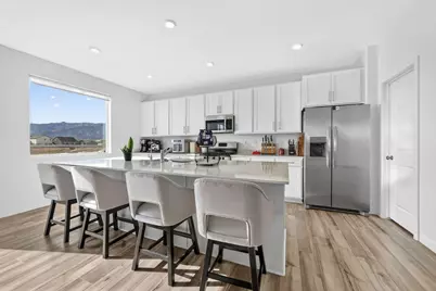 3483 N Sparrow Ln, Eagle Mountain, UT 84005 - Photo 9