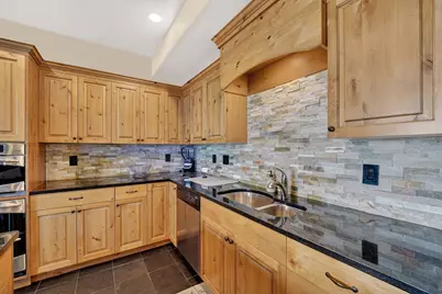 7218 Viansa Ct, Midvale, UT 84047 - Photo 7