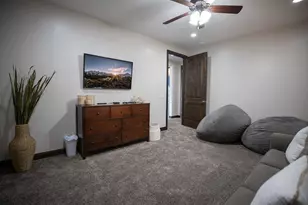 2009 N Coral Ridge Dr, Washington, UT 84780 - Photo 25