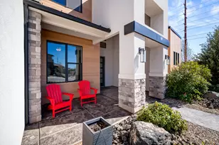 3071 Woodrow Ln, Washington, UT 84780 - Photo 5