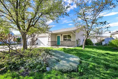 339 E 1900 N, North Ogden, UT 84414 - Photo 3