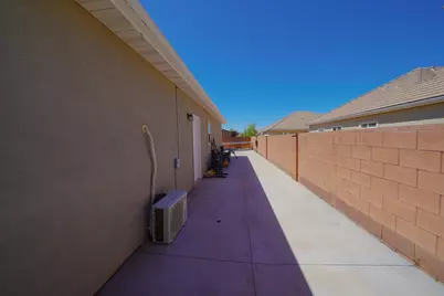 2450 S 400 West St, Washington, UT 84780 - Photo 35