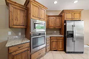 698 W 375 S, Hurricane, UT 84737 - Photo 9