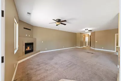 698 W 375 S, Hurricane, UT 84737 - Photo 5