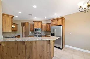 698 W 375 S, Hurricane, UT 84737 - Photo 7