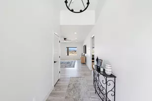 980 W Rock View Dr, Hurricane, UT 84737 - Photo 5