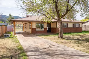 583 W Center St, Parowan, UT 84761 - Photo 3