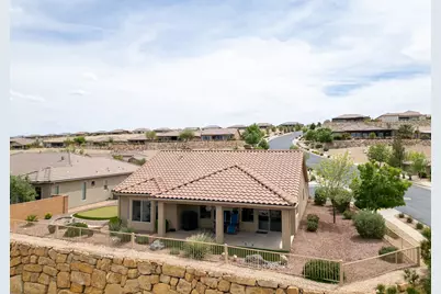 1608 W Garnet Ridge Dr, Saint George, UT 84790 - Photo 45