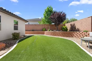 1947 N Park Grove Dr, Washington, UT 84780 - Photo 31