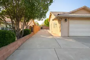 982 S 660 E, Saint George, UT 84790 - Photo 5