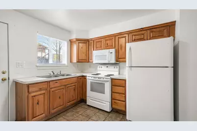 225 W 1030 N, Orem, UT 84058 - Photo 9