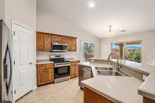 1021 N 2190 W, Saint George, UT 84770 - Photo 13