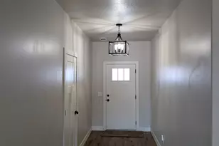 1023 W Little Pinion Way, Apple Valley, UT 84737 - Photo 11