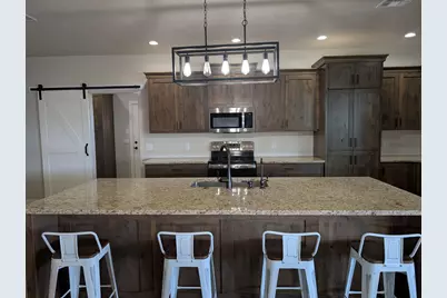 1023 W Little Pinion Way, Apple Valley, UT 84737 - Photo 3