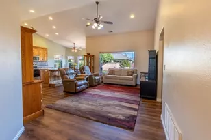 249 E Canterwood Dr, Washington, UT 84780 - Photo 5