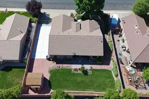 249 E Canterwood Dr, Washington, UT 84780 - Photo 41