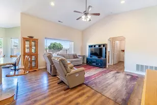 249 E Canterwood Dr, Washington, UT 84780 - Photo 7