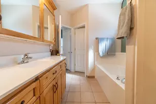 249 E Canterwood Dr, Washington, UT 84780 - Photo 25