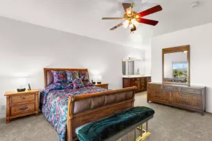 579 N Ridgecrest Cir, Saint George, UT 84770 - Photo 13